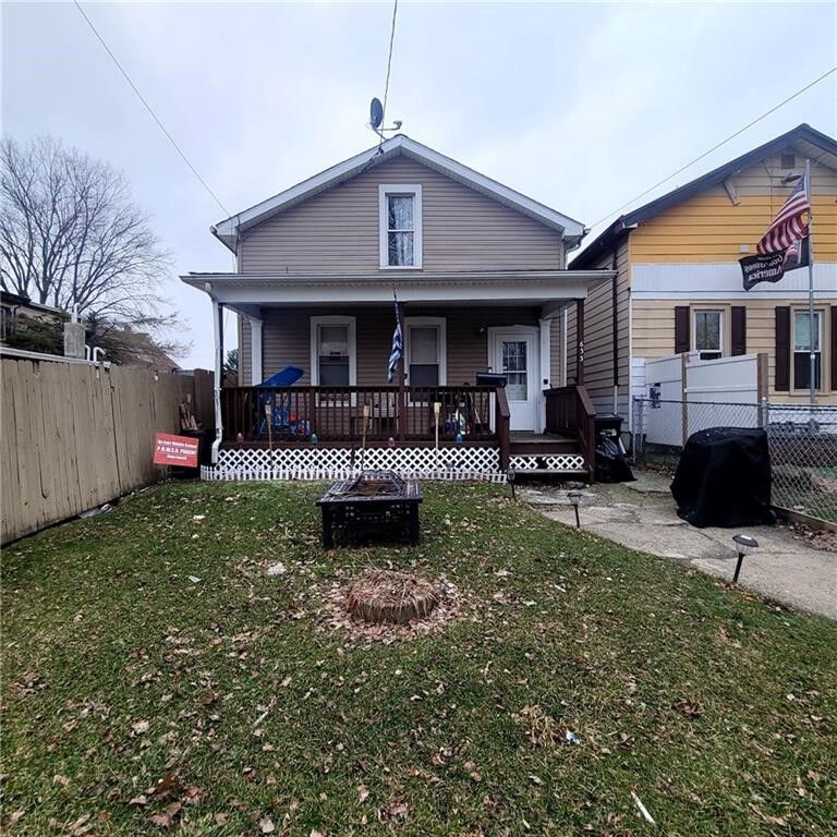 Property Photo:  633 E 11th Street  PA 16503 