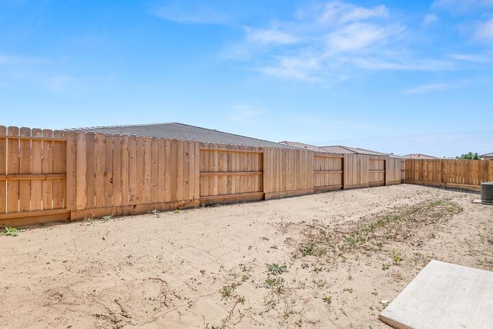 Property Photo:  2149 S Cindy Avenue  CA 93725 