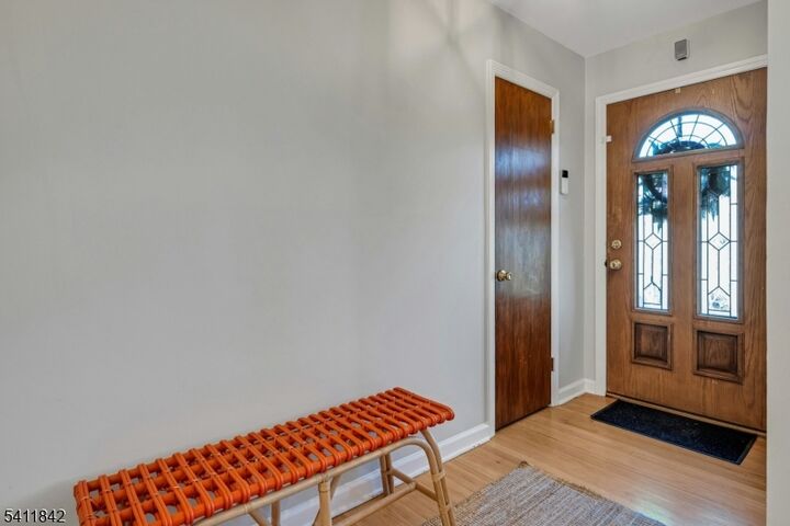 Property Photo:  6 Mountainside Dr  NJ 07960 