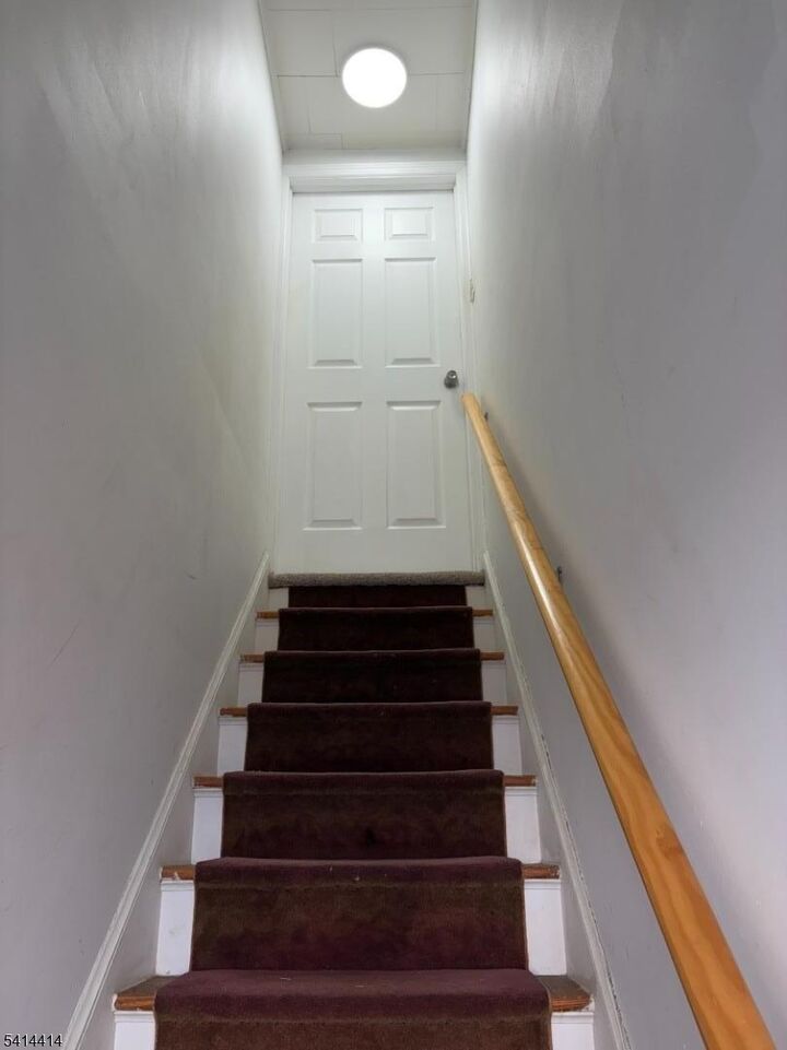 Property Photo:  7 Sayers Pl  NJ 07052 