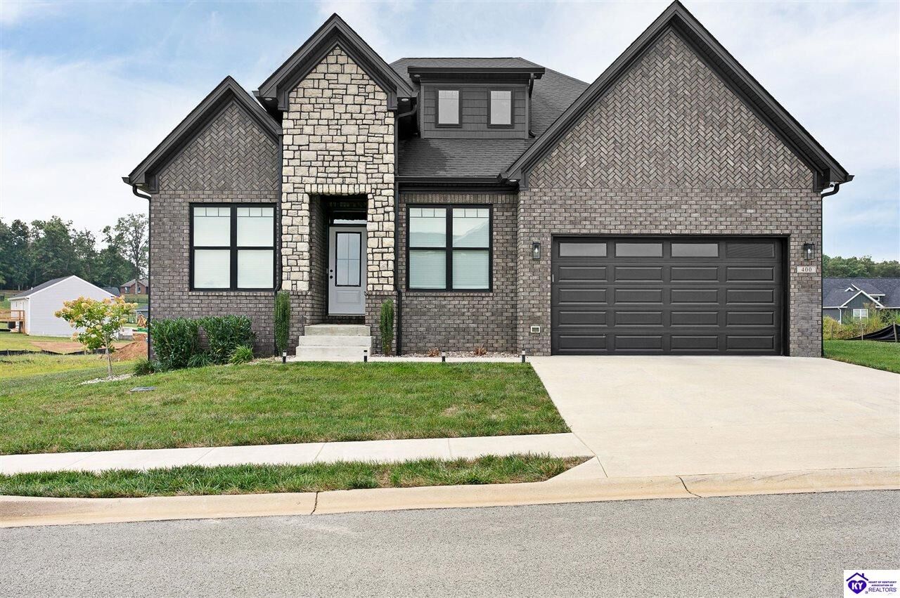 Property Photo: 400 Ashwood Avenue KY 42701