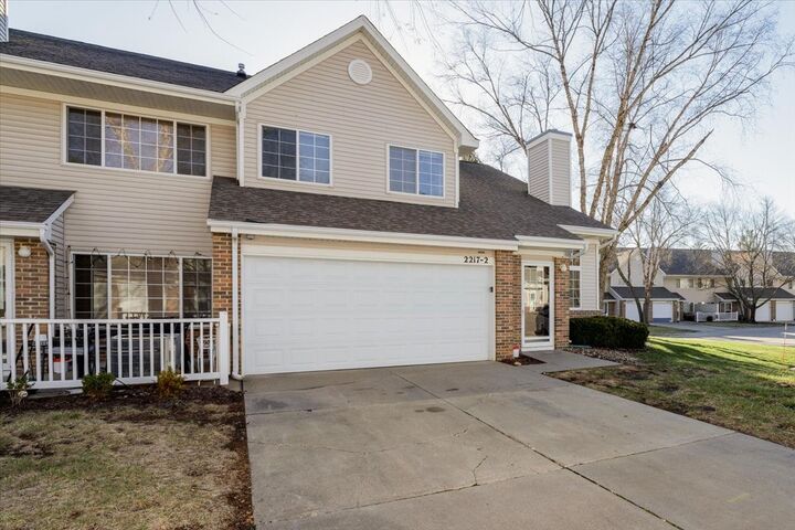 Property Photo: 2217 Grand Avenue 2 IA 50265