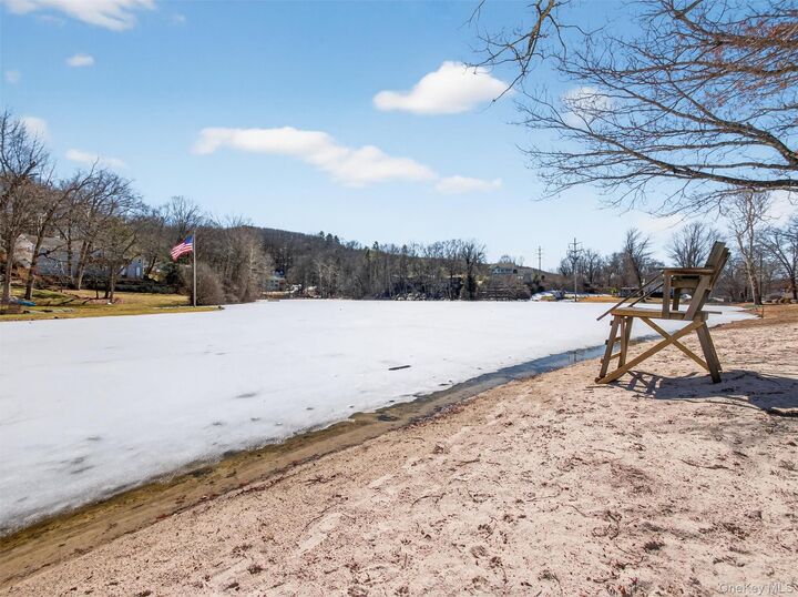 Property Photo:  7 Greenway E  NY 10974 