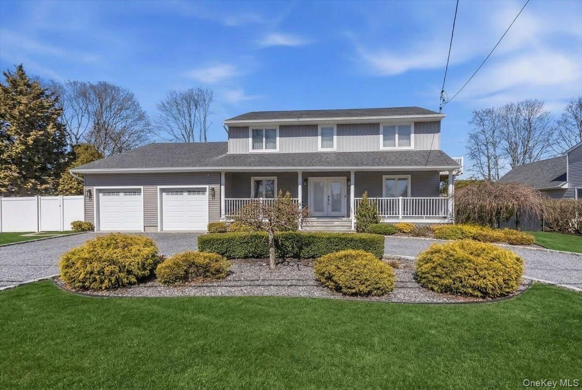 Property Photo: 949 Union Street NY 11716