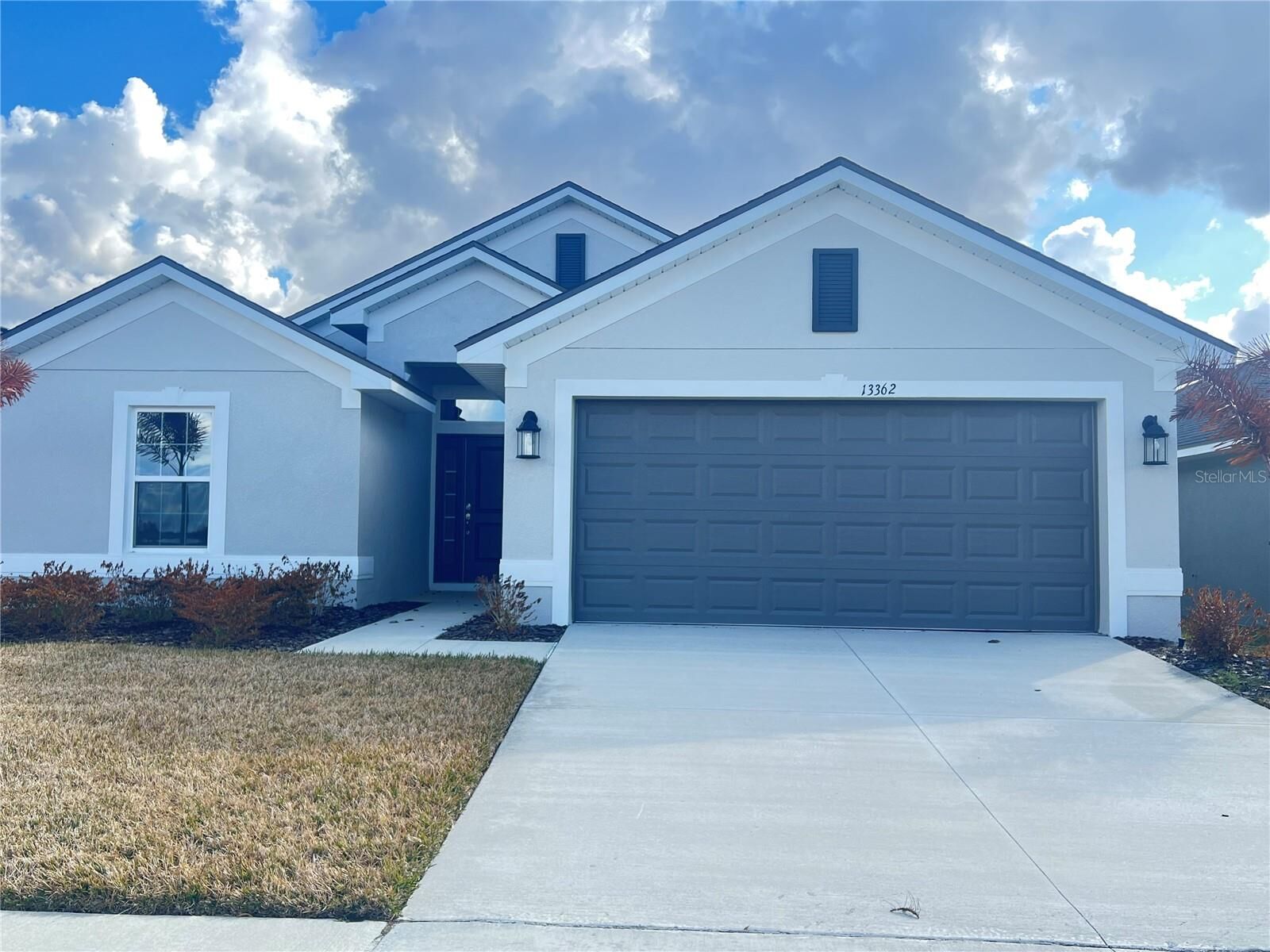 Property Photo:  13362 Ogden Glade Road  FL 33525 