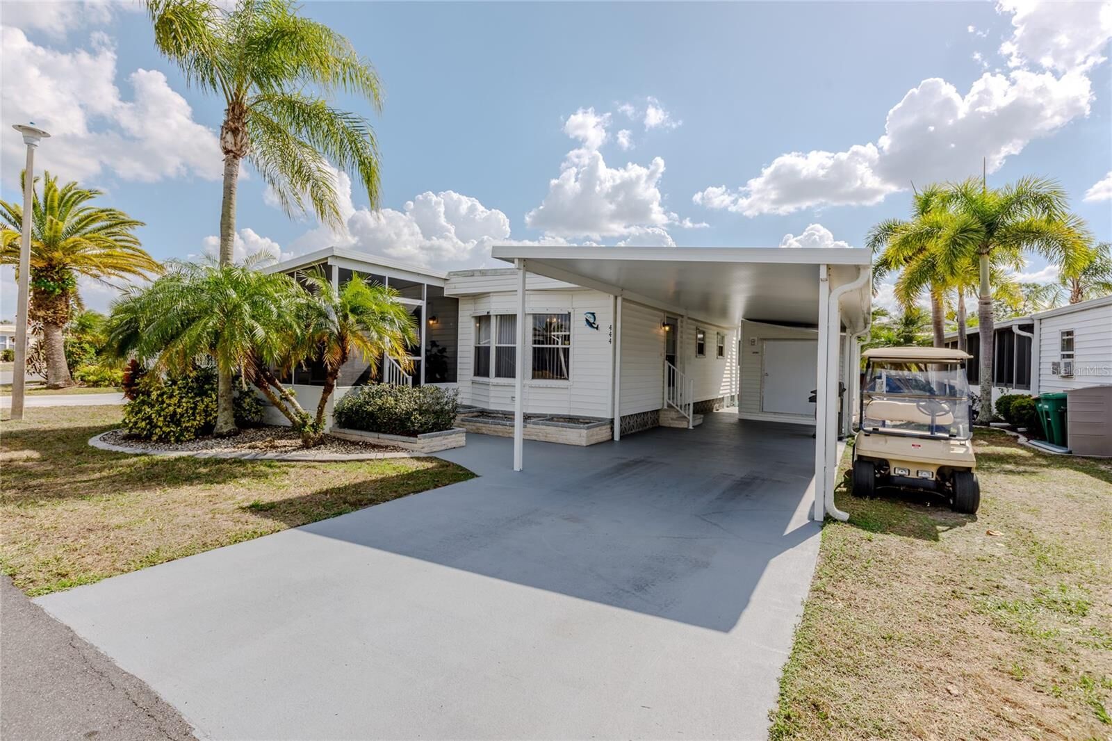 Property Photo:  2100 Kings Highway 444  FL 33980 