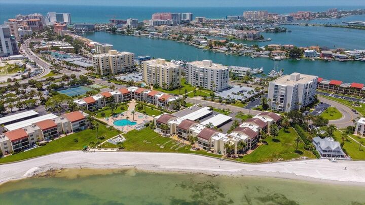 Property Photo:  865 S Gulfview Boulevard 207  FL 33767 
