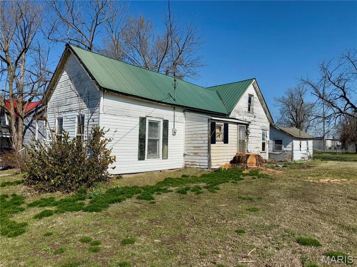 Property Photo:  176 N Jackson Avenue  MO 65536 