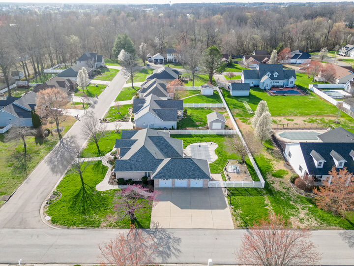 Property Photo:  810 New Day Way  IL 62959 