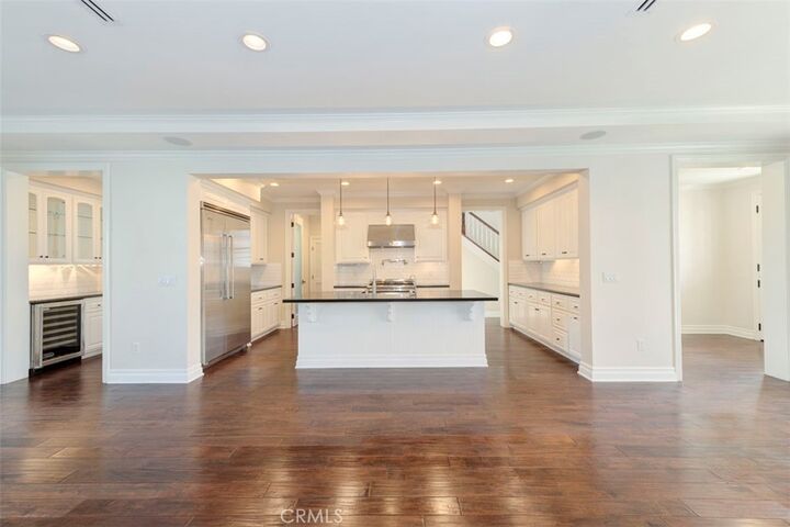 Property Photo:  320 Flower  CA 92627 