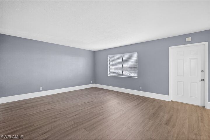 Property Photo:  4617 Bayshore Drive H4  FL 34112 