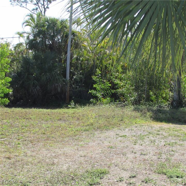 Property Photo:  7757 Breakwater Court  FL 33922 