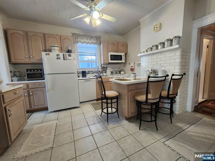 Property Photo: 31 Union Place NJ 07031