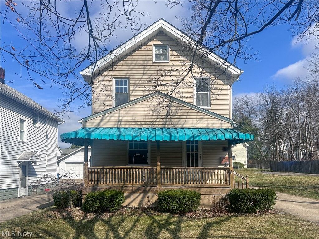 Property Photo: 114 Townsend Avenue OH 44420