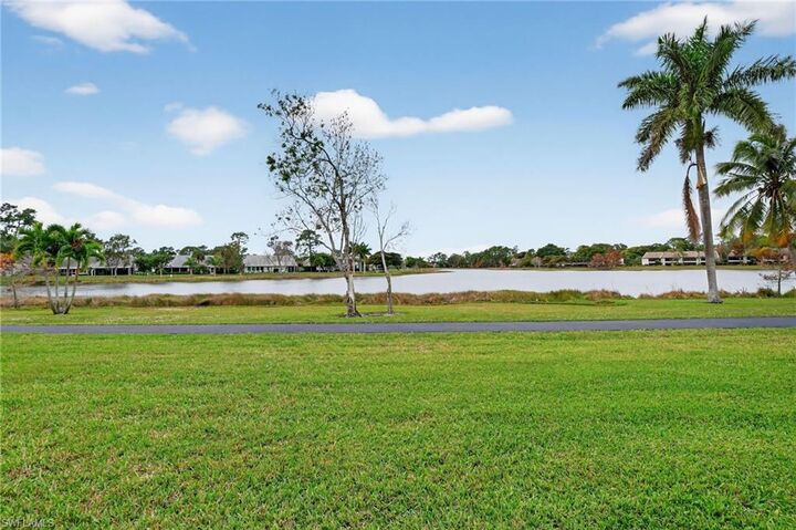 Property Photo:  2827 Aintree Ln C102  FL 34112 