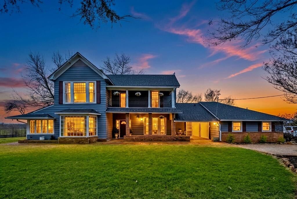 Property Photo:  3142 S Highway 287  TX 75165 