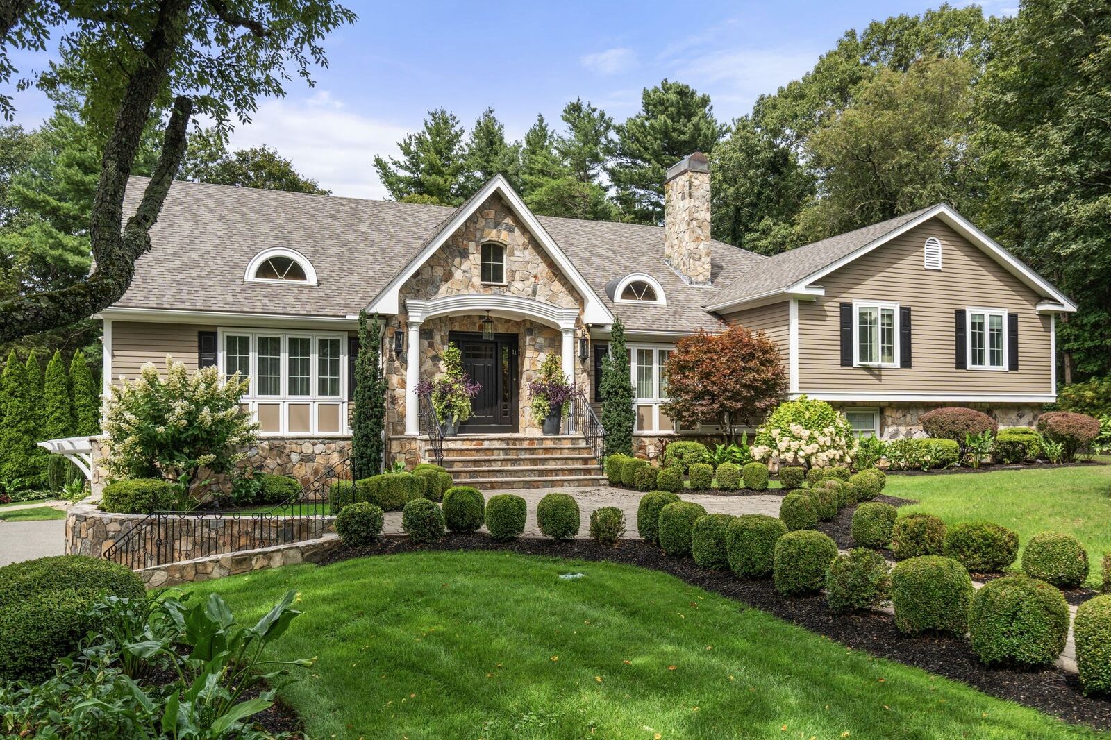 Property Photo:  11 Hillcrest Road  MA 02493 