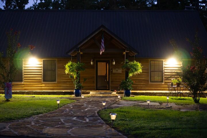 Property Photo:  192 Hood  LA 71429 