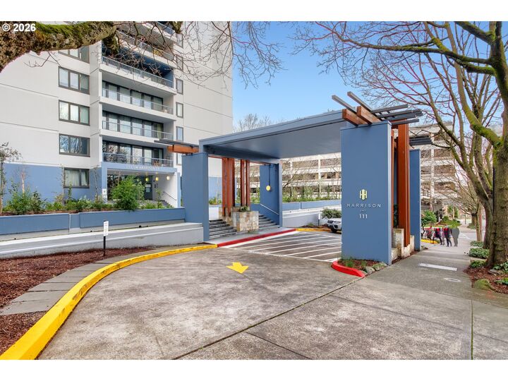 Property Photo:  111 SW Harrison St 4G  OR 97201 