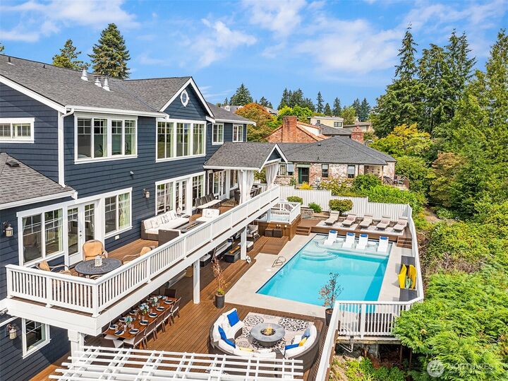 Property Photo:  6016  Princeton Avenue NE  WA 98115 