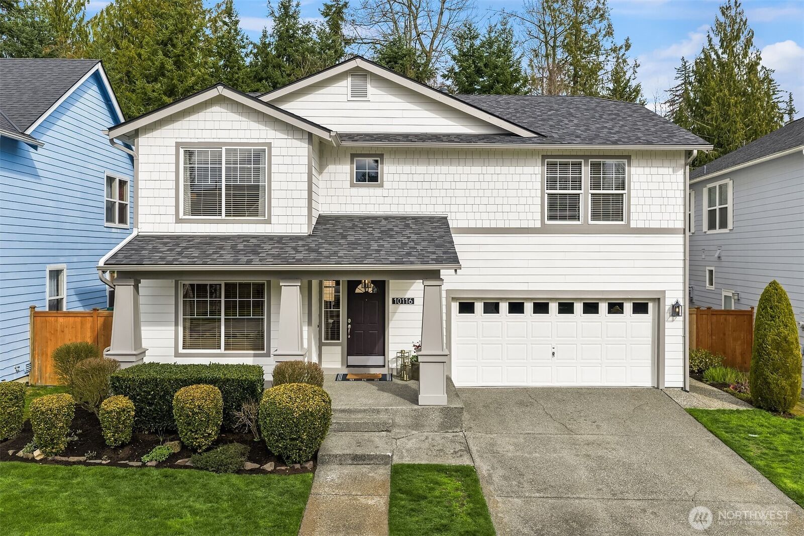 Property Photo:  10116  224th Avenue NE  WA 98053 