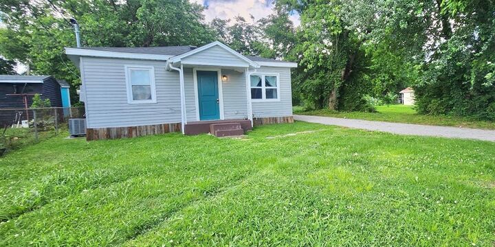 Property Photo:  758 Brownslock Road  KY 42101 