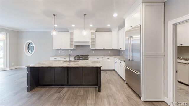 Property Photo: 2515 Barberry Drive 21 MI 48316