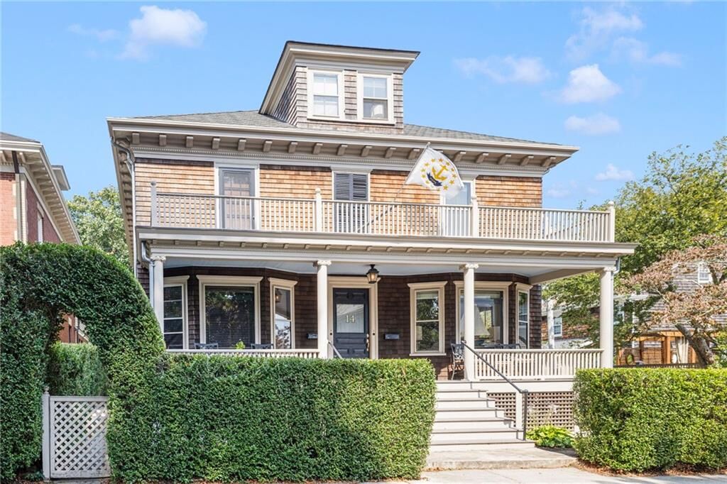 Property Photo:  14 Greenough Place A  RI 02840 
