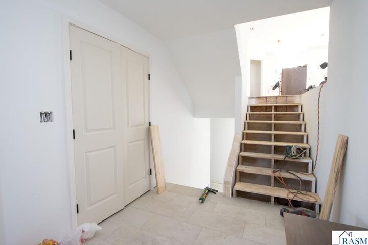 Property Photo:  11 Sunset Court  MN 56003 