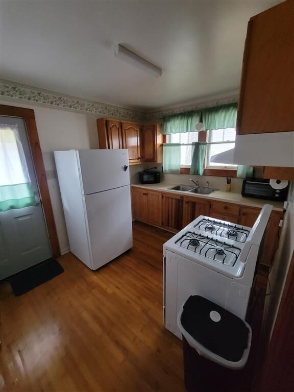 Property Photo:  105 East Street  LA 70601 