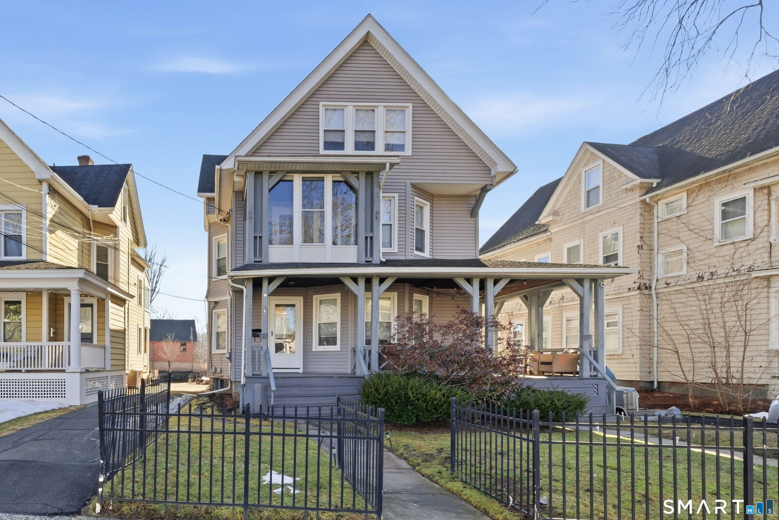 Property Photo: 198 Oxford Street CT 06105