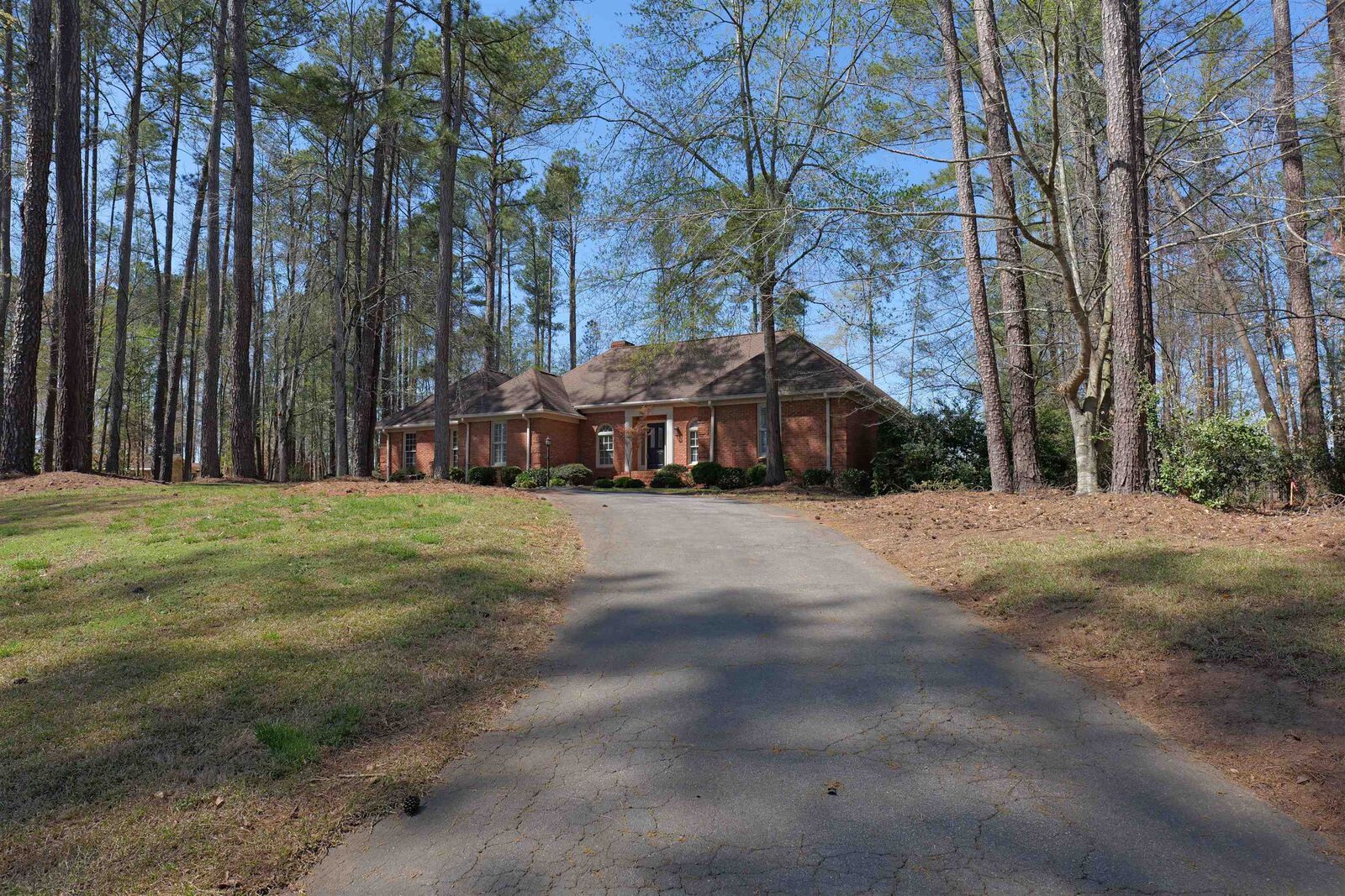 Property Photo: 106 Carolina Club Drive SC 29306
