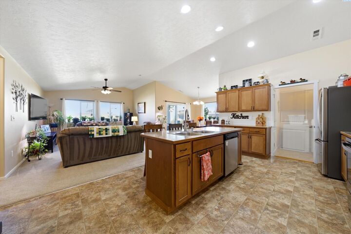 Property Photo:  4919 Antioch Dr  WA 99301 