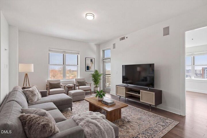 Property Photo: 618 N Boylan Avenue 924 NC 27603