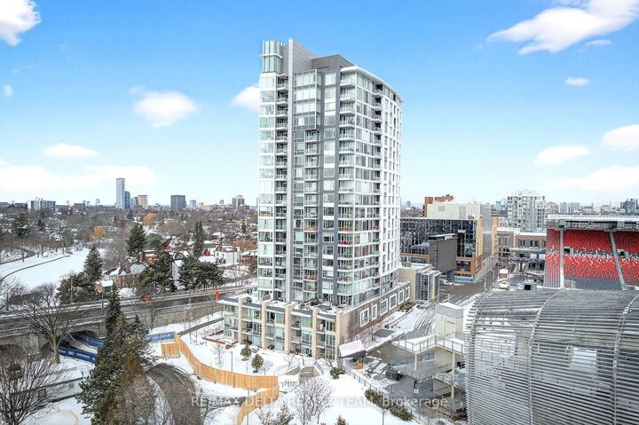 1035 Bank Street 307 — photo 1