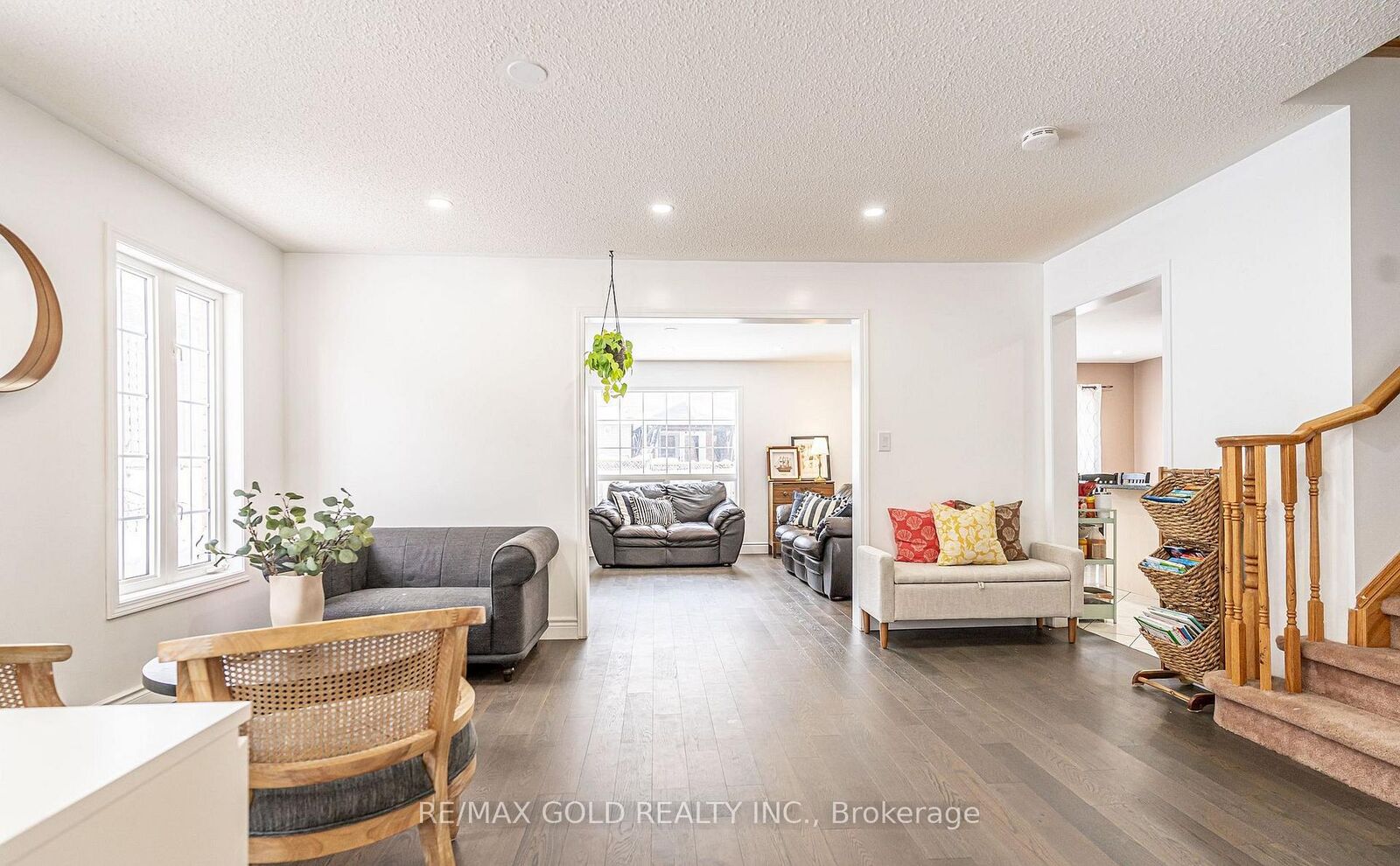 Property Photo: 2 Zimmer Street ON L6S 6L3
