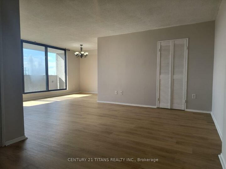 Property Photo:  301 Prudential Drive 907  ON M1P 4V3 
