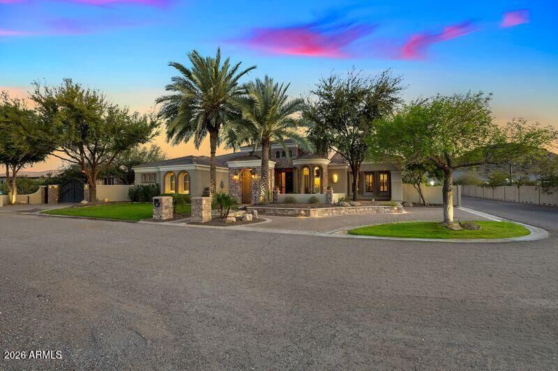 Property Photo:  3309 E Sunnydale Drive  AZ 85142 