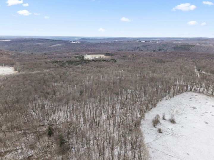 Property Photo:  67 Flagstone Lane  PA 16345 