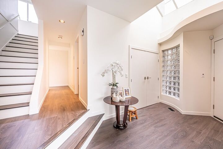 Property Photo: 2135 Lawson Avenue BC V7V 2E1