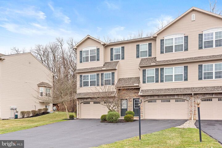 Property Photo:  174 Old Schoolhouse Lane  PA 17055 