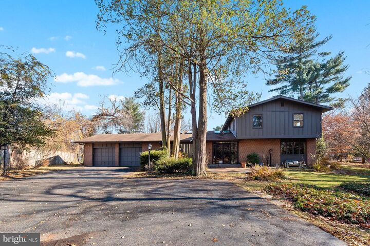 Property Photo: 11001 Lockwood Drive MD 20901