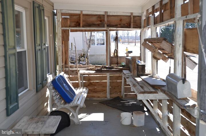 Property Photo:  122 Main Street  DE 19961 