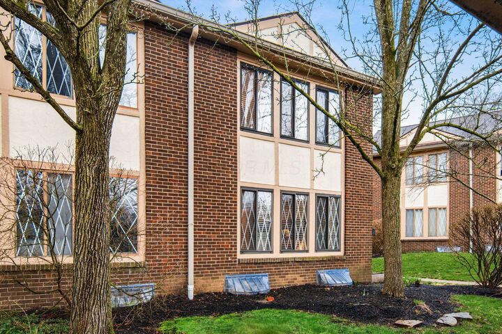 Property Photo:  5381 Valley E Lane  OH 43231 