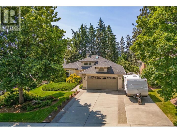 2213 Shannon Woods Place — photo 1