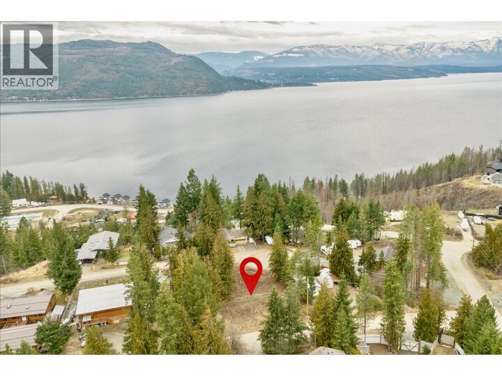 5258 Meadow Creek Crescent — photo 1