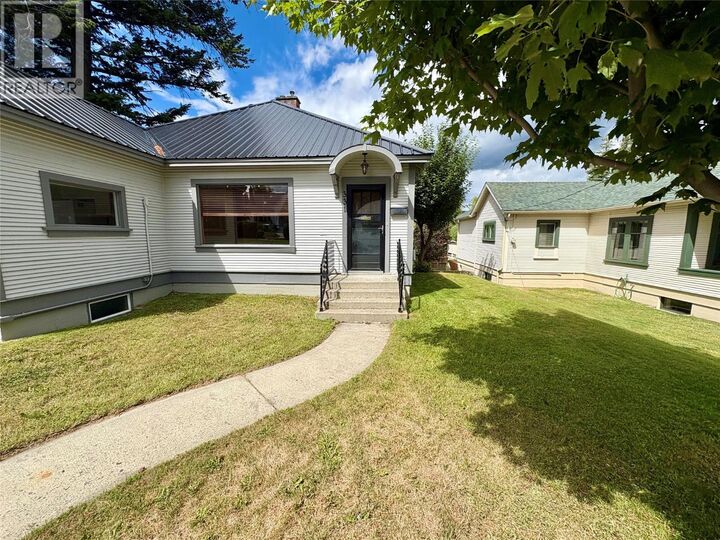 Property Photo: 331 10th Avenue South BC V1C 2N5