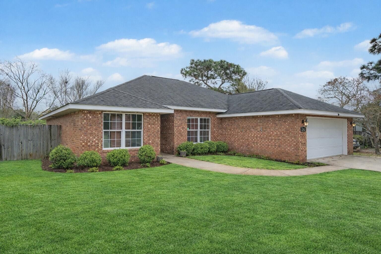 Property Photo:  2202 Palo Alto Street  FL 32566 