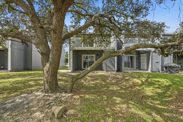 Property Photo: 11 Court Drive 11 FL 32541