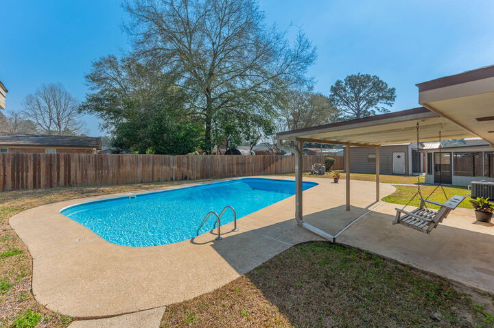 Property Photo: 22 Sharilyn Drive FL 32579